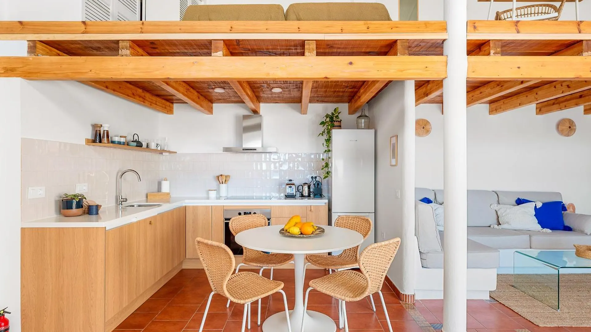 Luminous Loft Apartment Next To The Atlantic Ocean Radazul