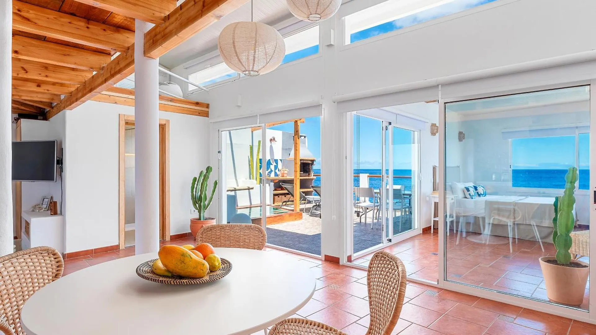 Luminous Loft Apartment Next To The Atlantic Ocean Radazul